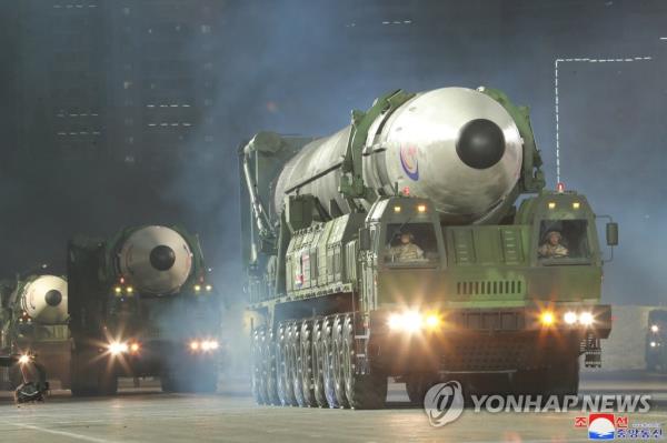 A new Hwasong-17 missile is displayed during a military parade at Kim Il-sung Square in Pyo<em></em>ngyang on April 25, 2022, as North Korea marked the 90th anniversary of the founding of its army with North Korean leader Kim Jong-un in attendance, in this photo released the next day by the North's official Korean Central News Agency. (For Use o<em></em>nly in the Republic of Korea. No Redistribution) (Yonhap)