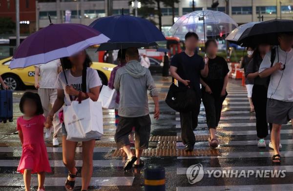 内政部启动紧急指挥部应对暴雨警报