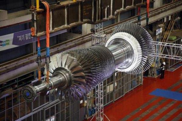 This file photo, provided by Doosan Heavy Industries & Co<em></em>nstruction Co. on March 16, 2022, shows a gas turbine for electricity generation developed by the company. It is South Korea's first large-scale power plant gas turbine, and the world's fifth of its kind. (PHOTO NOT FOR SALE) (Yonhap) 