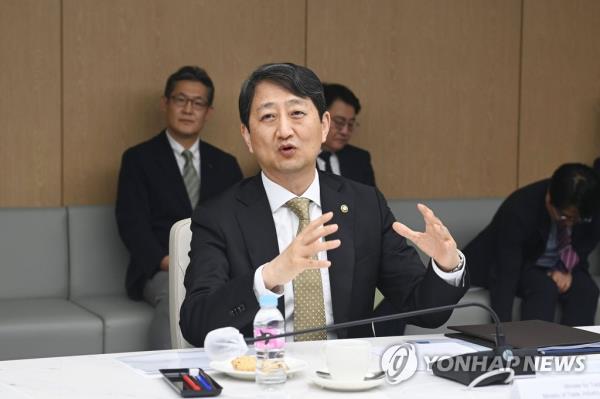 This file photo provided by the Ministry of Trade, Industry and Energy on July 20, 2023, shows Trade Minister Ahn Duk-geun. (PHOTO NOT FOR SALE) (Yonhap)