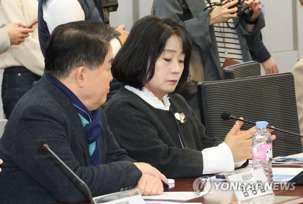 Independent Rep. Youn Mee-hyang attends a lawmakers' gathering held at the Nation Assembly in Seoul in this file photo taken Feb. 16, 2023. (Yonhap)