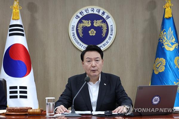 尹长官指示说:“要尽最大努力保障教师的权利