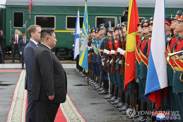 朝鲜官方媒体:朝鲜领导人金正恩在成功访问俄罗斯后回国