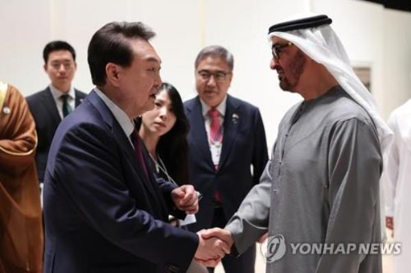 韩国与阿联酋就自由贸易协定(fta)举行正式会谈