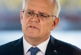 莫里森(Scott Morrison)说，他不“记得”自己是如何宣誓就任社会服务部长的，因为秘密档案的名单越来越多